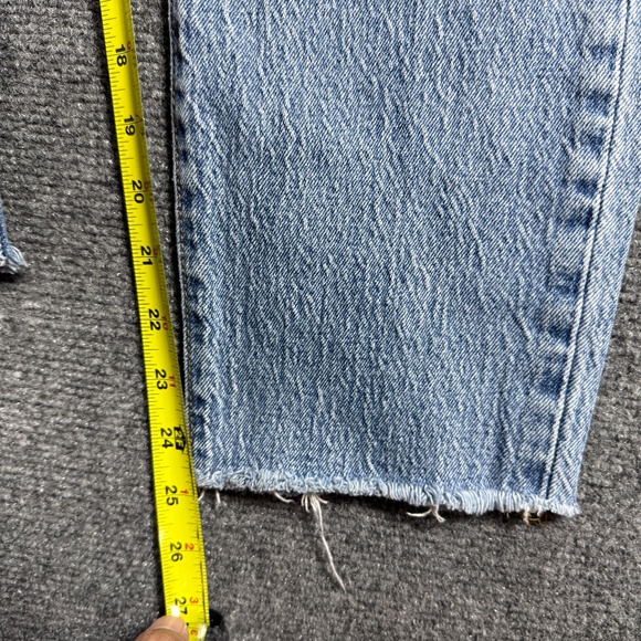 Y2K Levis 501 S Jeans Mid Wash Straight Cut Off Womens 28x25 #1142 - Picture 7 of 10